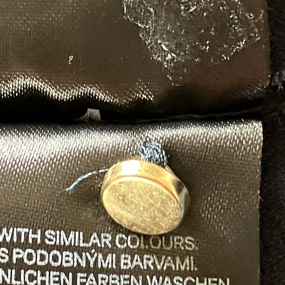 H & M sleeveless women’s high neck top - Picture 2 of 10